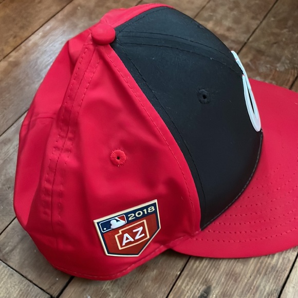 2018 Cincinnati Reds Spring Training Fitted Hat - Picture 2 of 5